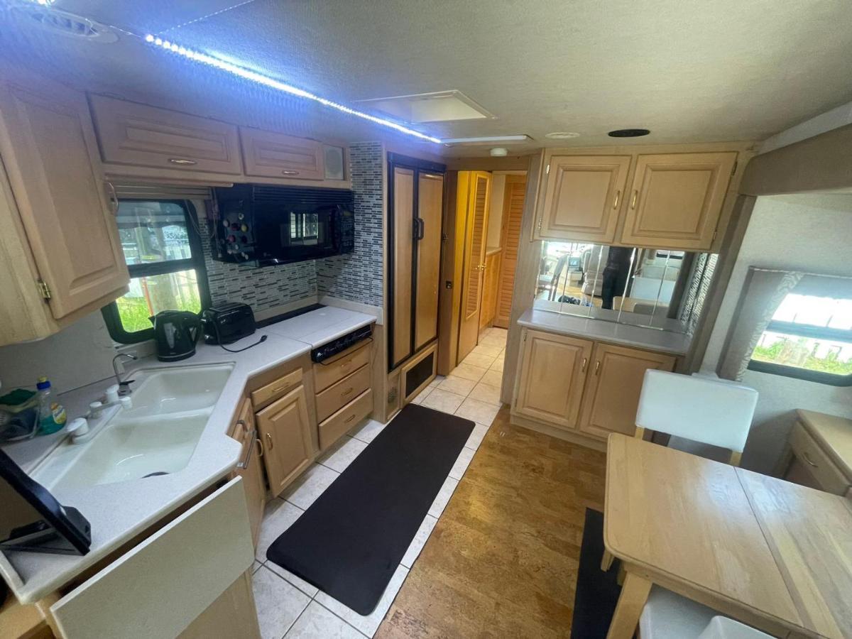 Rundle Mountain Rv Park Canmore Exterior foto
