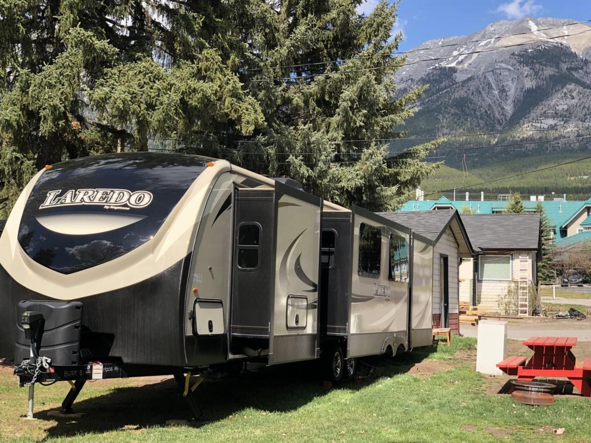 Rundle Mountain Rv Park Canmore Exterior foto