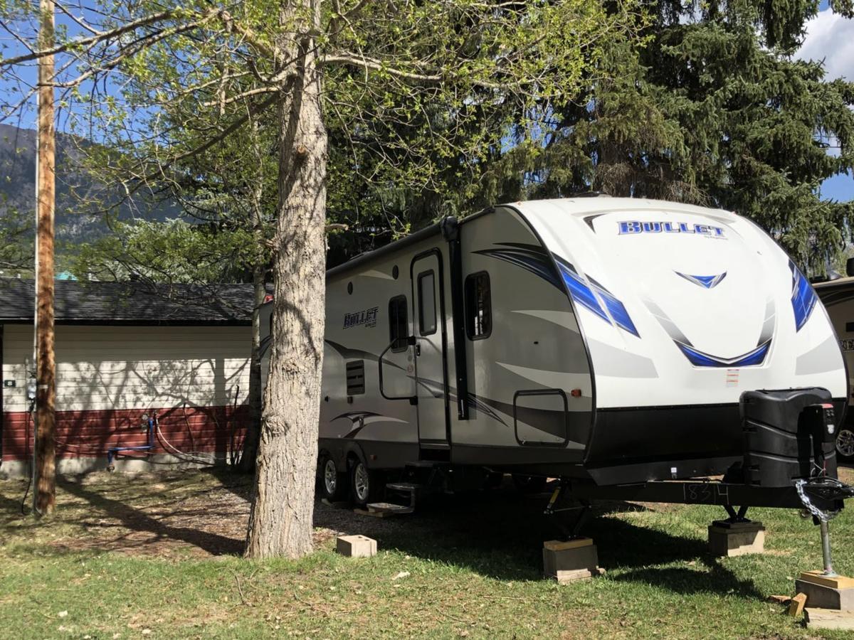 Rundle Mountain Rv Park Canmore Exterior foto