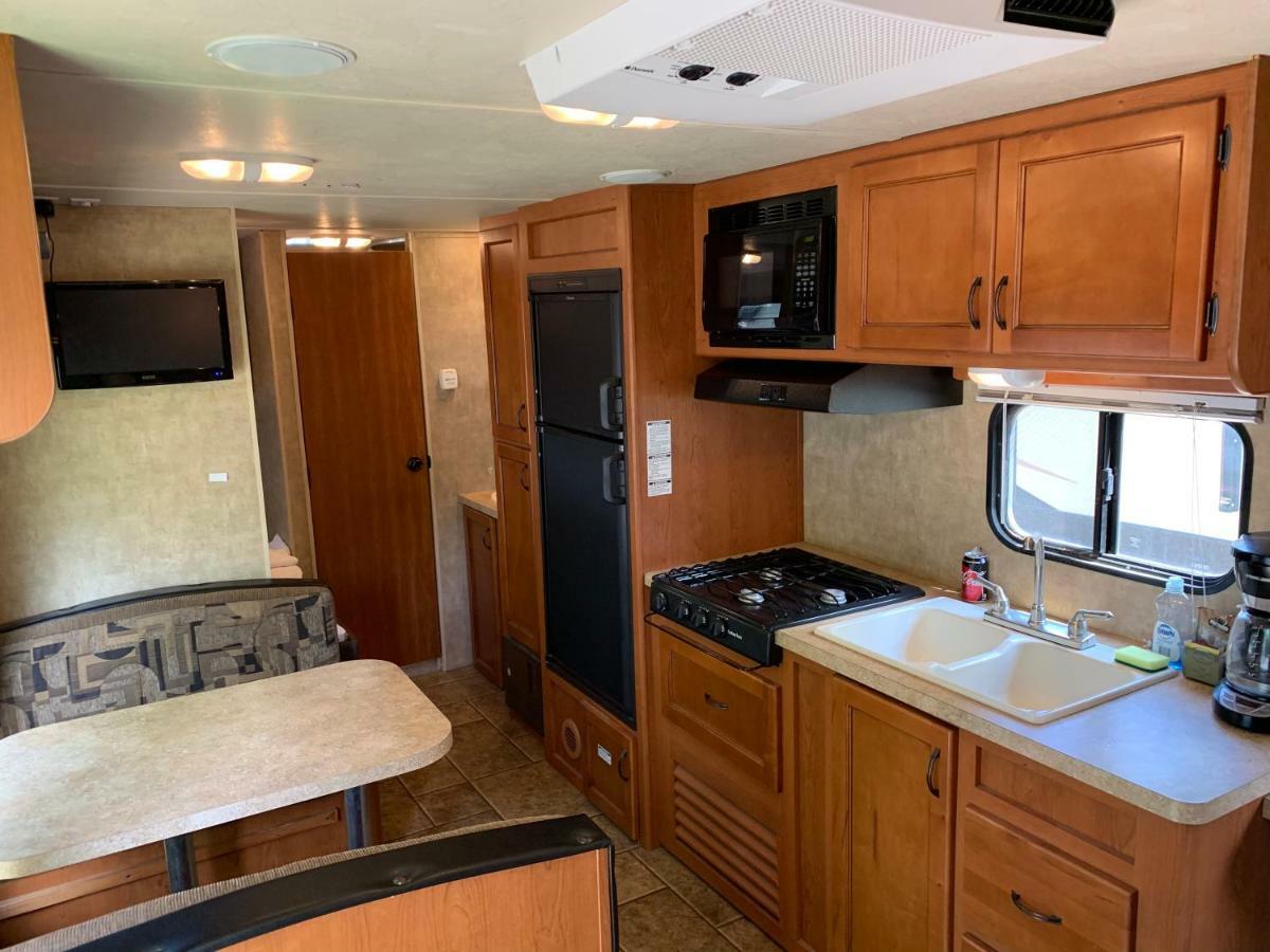 Rundle Mountain Rv Park Canmore Exterior foto